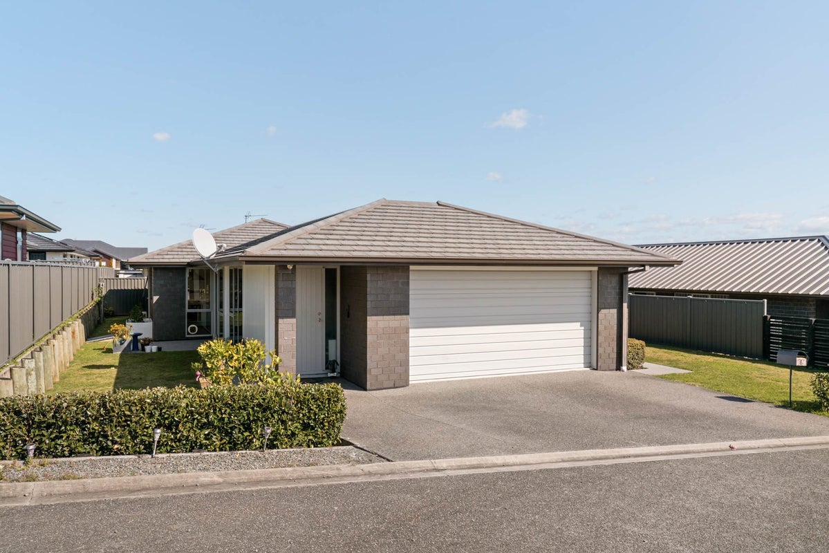 6 Beggs Lane, Pyes Pa, Tauranga - Carousel 1