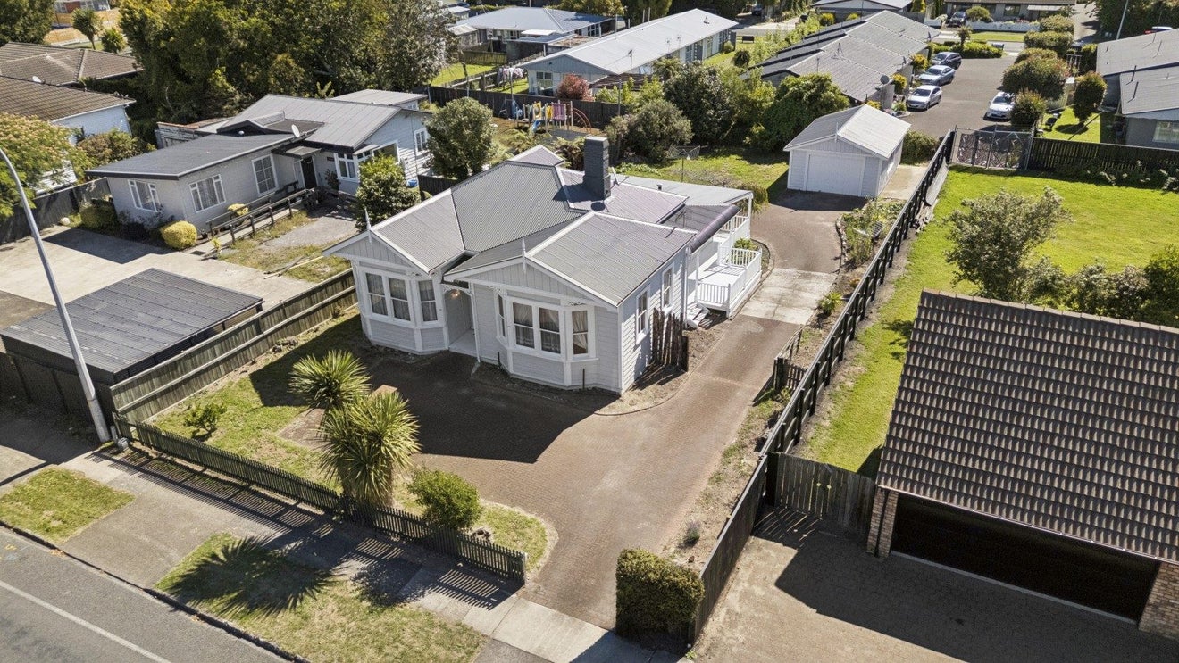 77 Ranolf Street, Victoria, Rotorua - Carousel 1