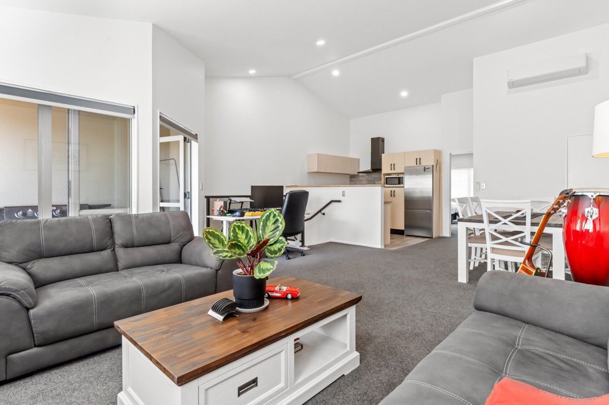 45 Tawa Street, Mount Maunganui, Mount Maunganui - Carousel 2