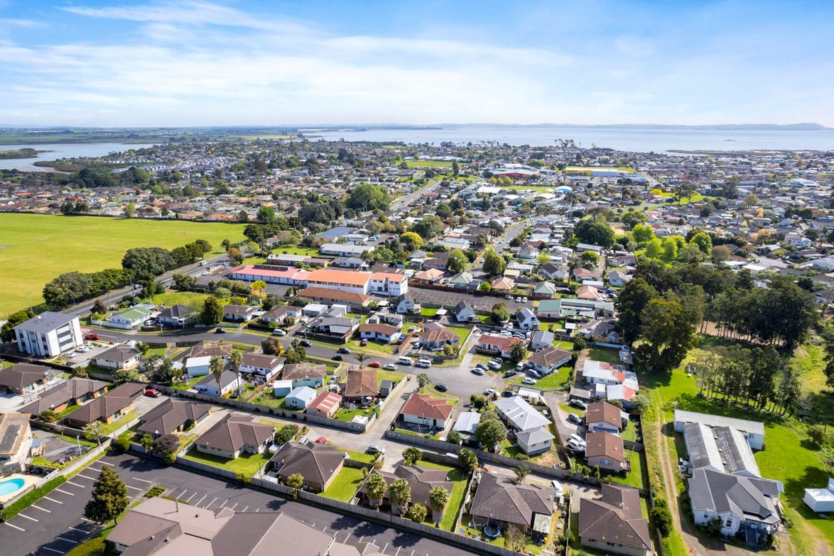 11C Antalya Place, Manurewa, Auckland - Carousel 32