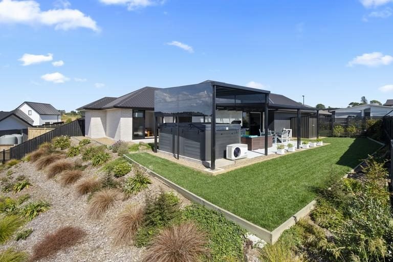 11 Stanton House Road, Paerata, Pukekohe - Carousel 1