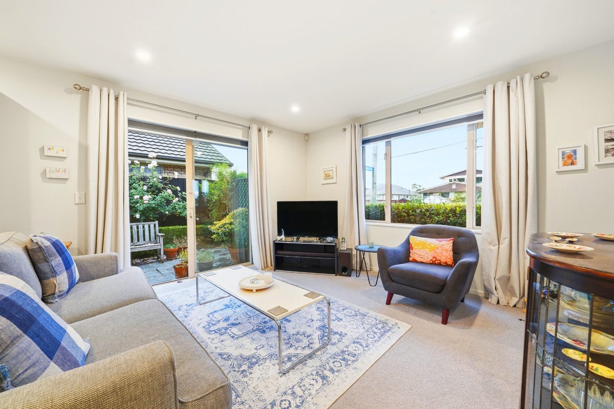 94 Briggs Road, Shirley, Christchurch - Carousel 2
