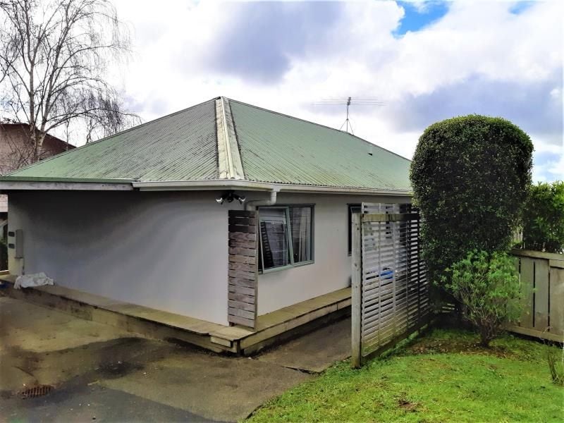 1/37 Lysander Crescent, Beach Haven, Auckland - Carousel 11