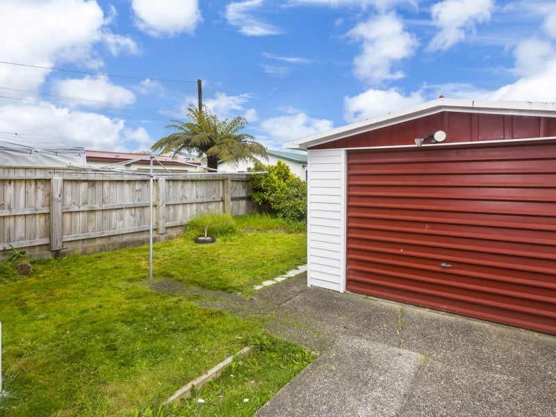 2/25 Ebdentown ST, Ebdentown, Upper Hutt - Carousel 12