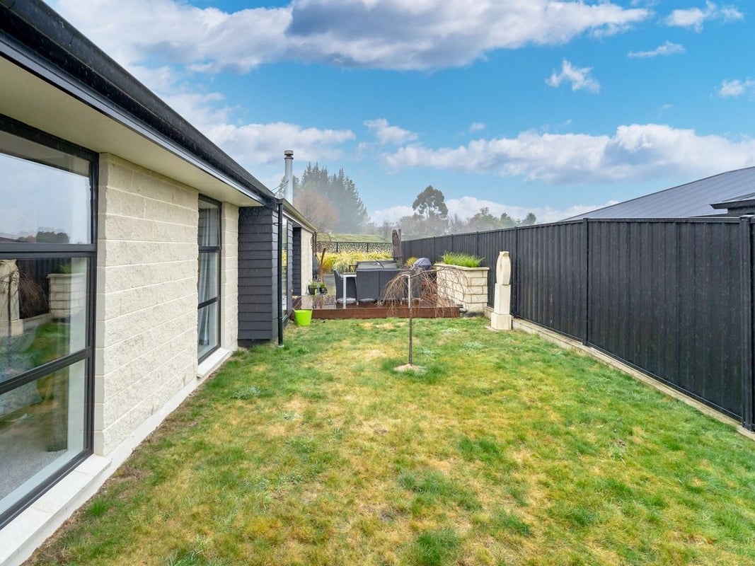 13 Abbeyfield Close, Abbotsford, Dunedin - Carousel 50