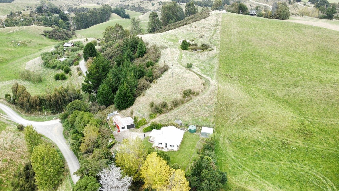11 Ridge Road, Pohangina, ashhurst - Carousel 2