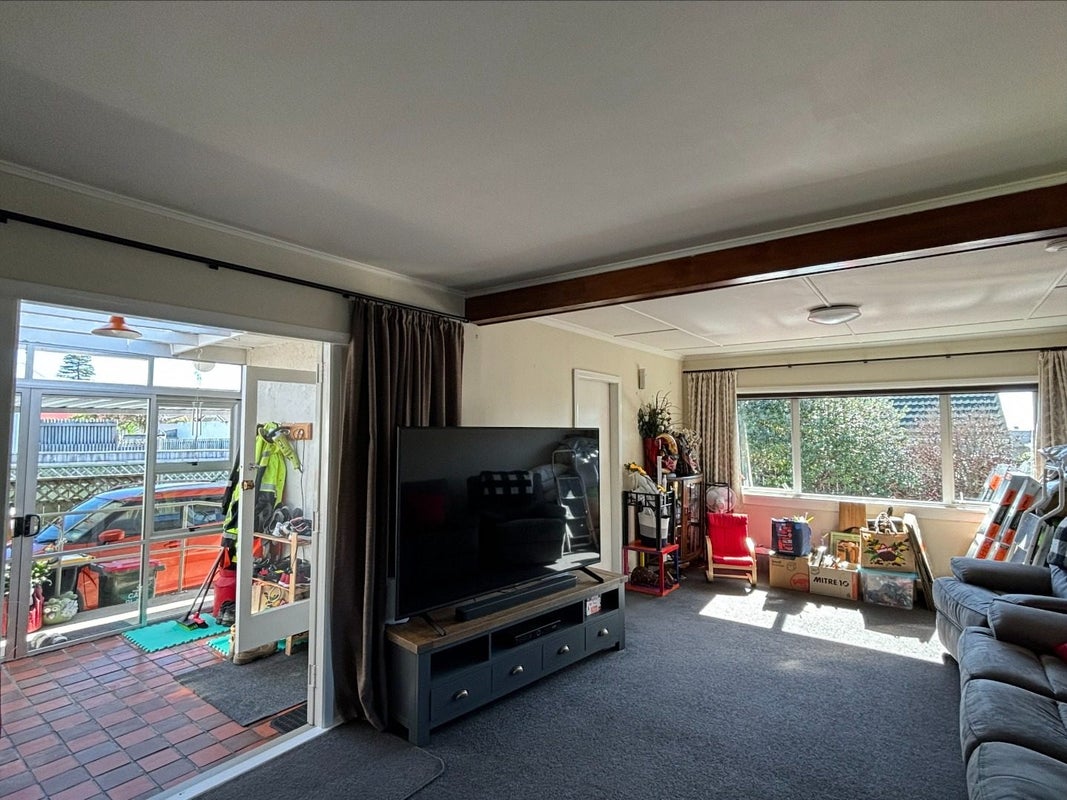 12A Salisbury Avenue, Terrace End, Palmerston North - Carousel 2