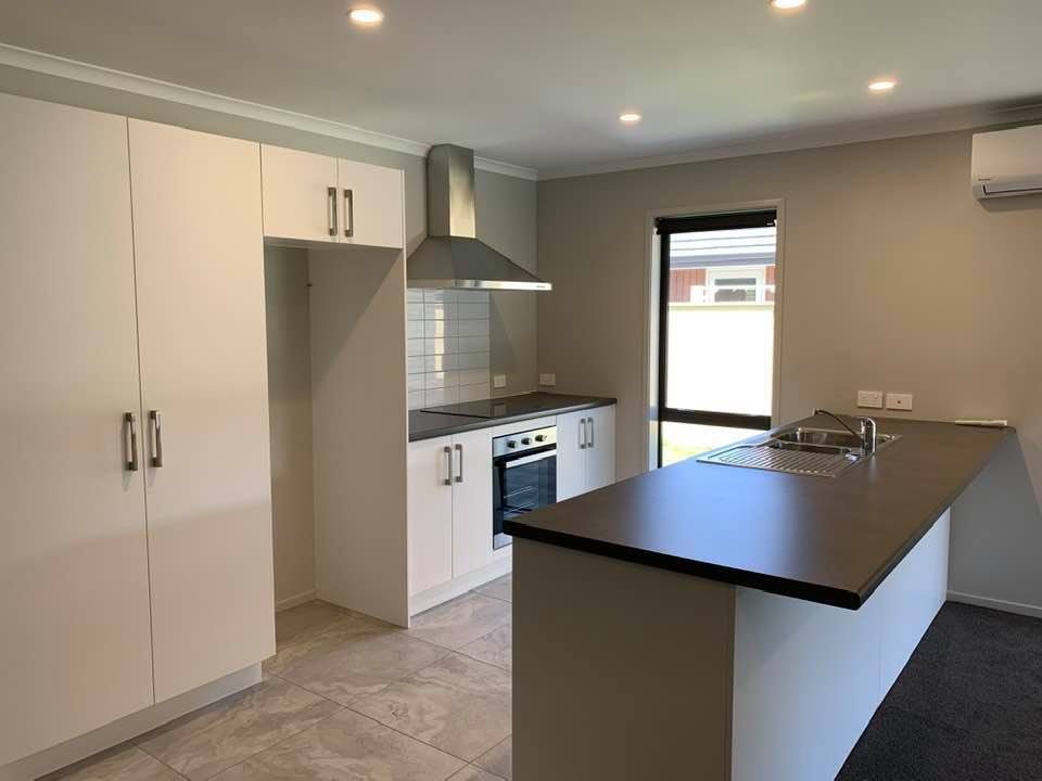 15 Shearwater Lane, Whitby, Porirua - Carousel 2