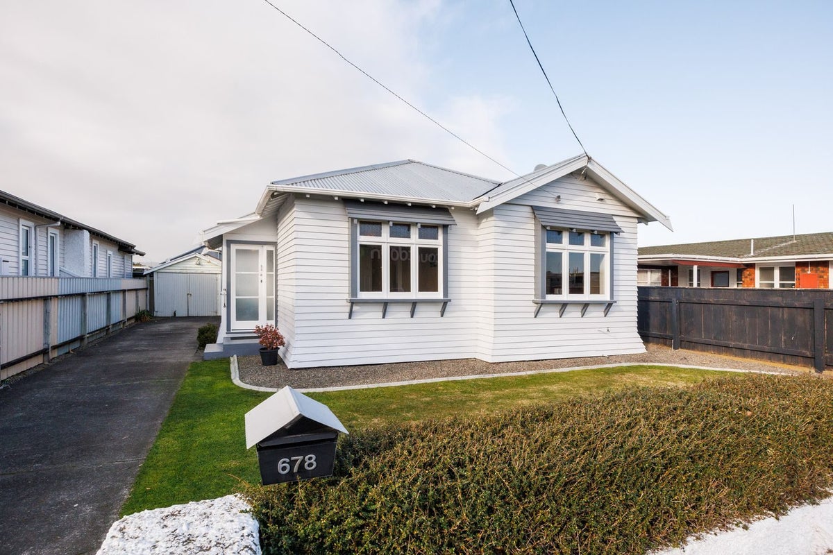 678 Main Street, Palmerston North, Palmerston North - Carousel 1