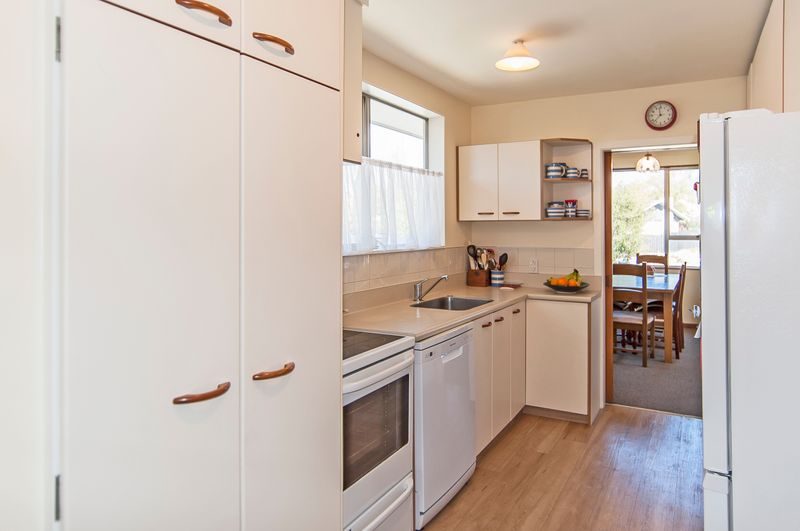 9 Ketton Place, St Albans, Christchurch - Carousel 2