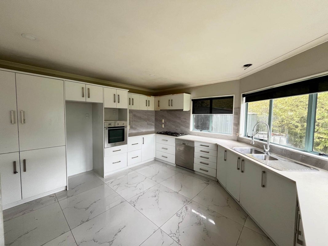 52 Wairere Road, The Gardens, Auckland - Carousel 2
