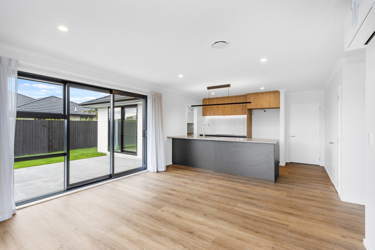 21 Timara Crescent, Marshland, Christchurch - Carousel 2