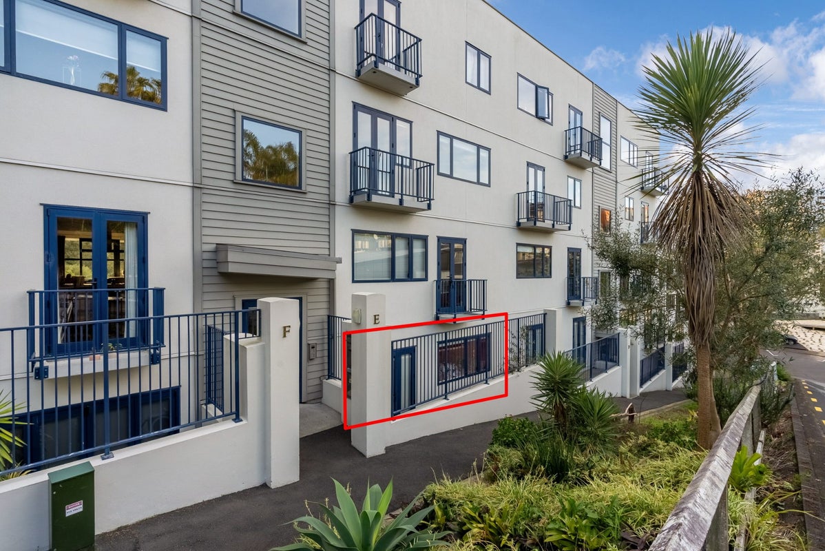 E3/19 Fleet Street, Eden Terrace, Auckland - Carousel 2