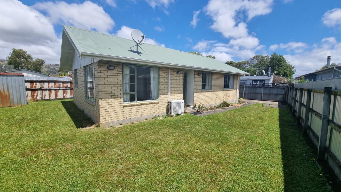 1/23 Beth Street, Trentham, Upper Hutt - Carousel 1