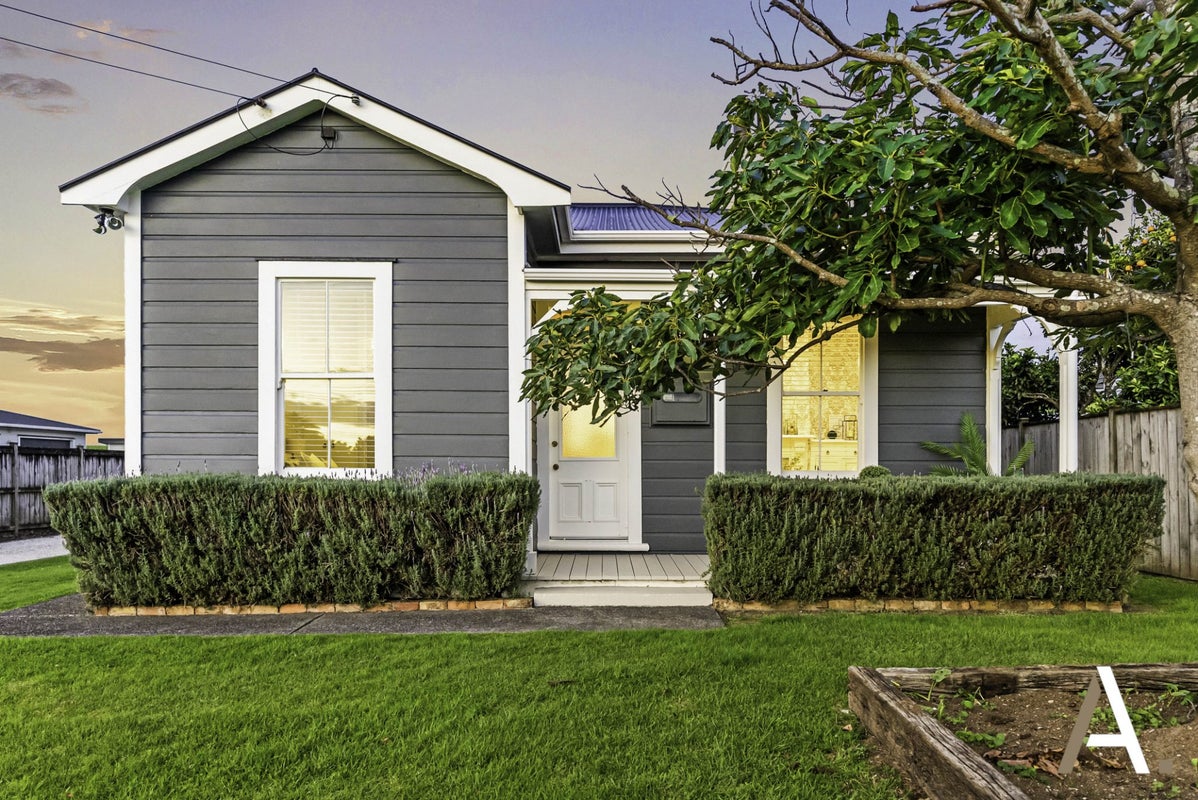 19 Crown Road, Paerata, Pukekohe - Carousel 1