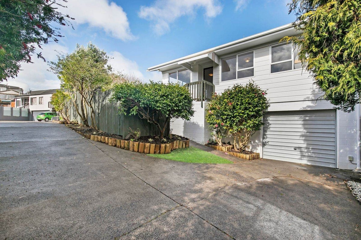 1/35 Birman Close, Half Moon Bay, Auckland - Carousel 2