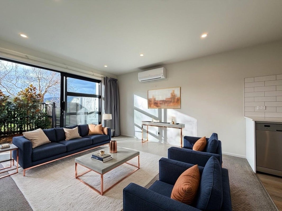 9/28 Fitzherbert Road, Wainuiomata, Lower Hutt - Carousel 1