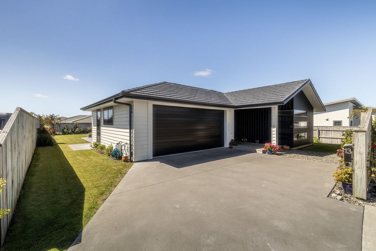 13 Morrell Street, Tawhero, Whanganui - Carousel 1