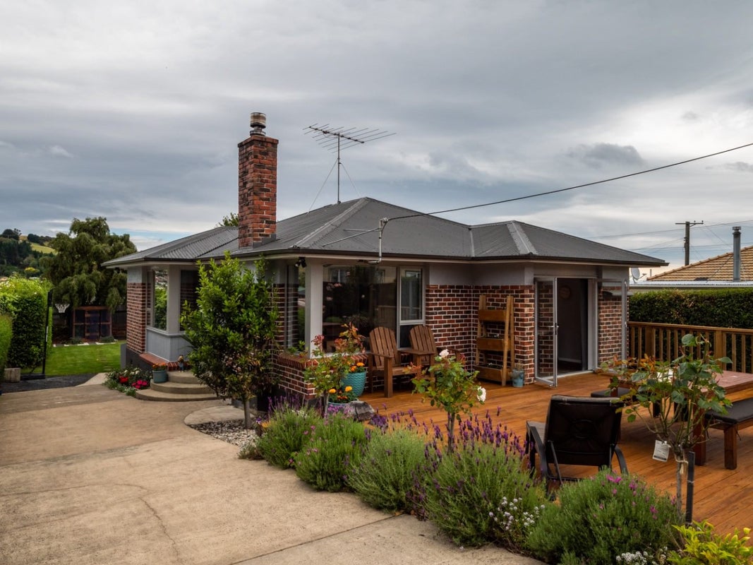9A Exmouth Street, Abbotsford, Dunedin - Carousel 1