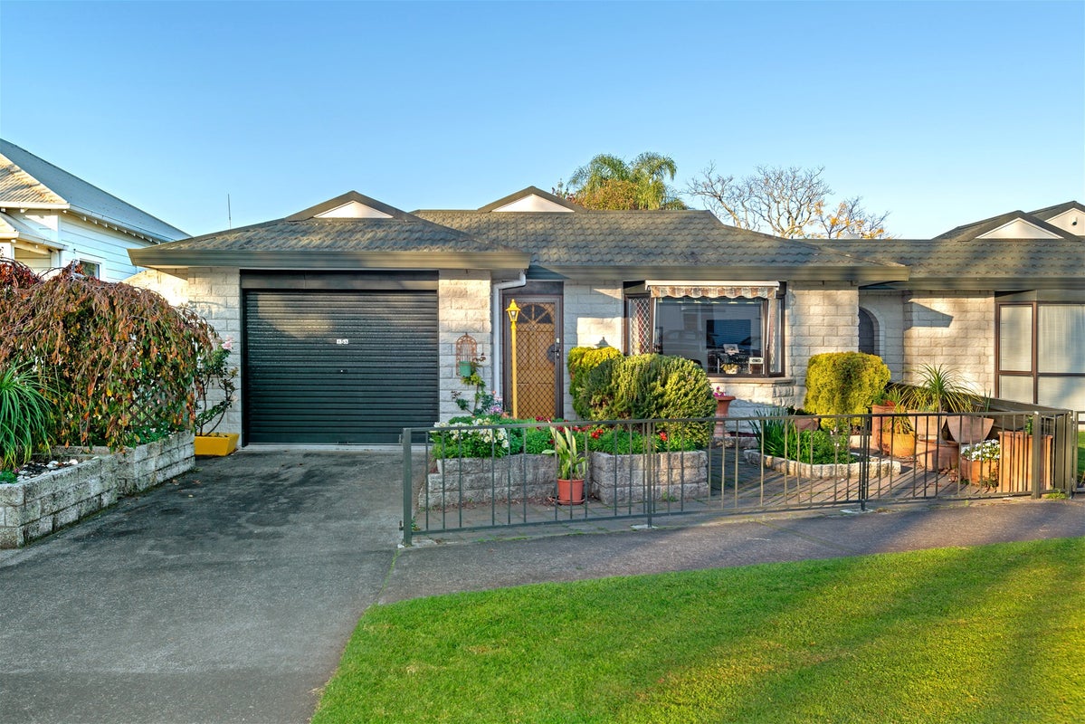45A Stout Street, Whataupoko, Gisborne - Carousel 1