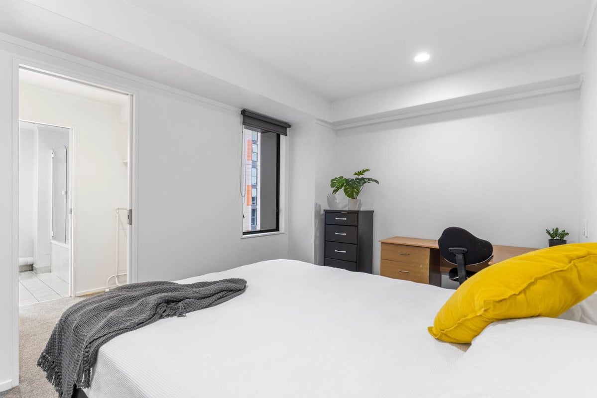 6B/6 Whitaker Place, Grafton, Auckland - Carousel 2
