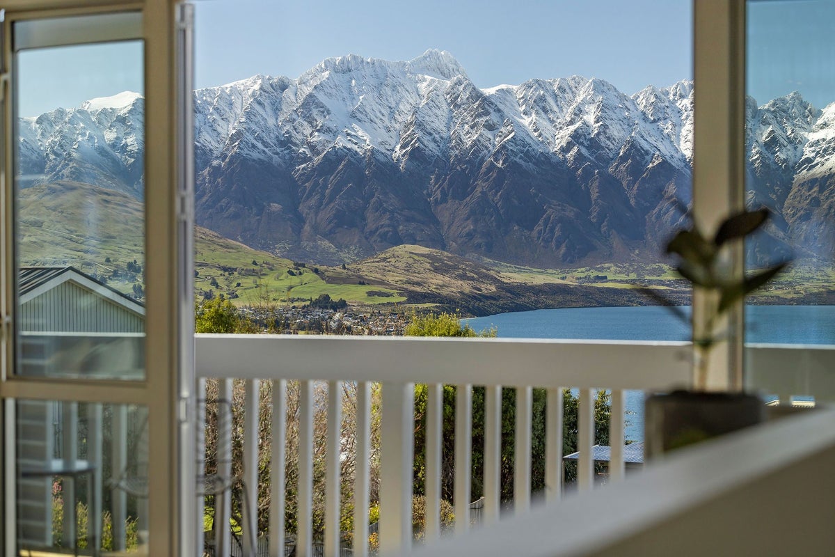 36B Avalon Crescent, Fernhill, Queenstown - Carousel 14