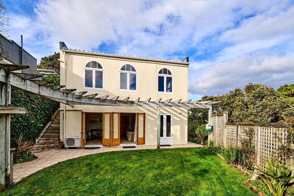 20 Hadfield Terrace, Kelburn, Wellington - Carousel 19