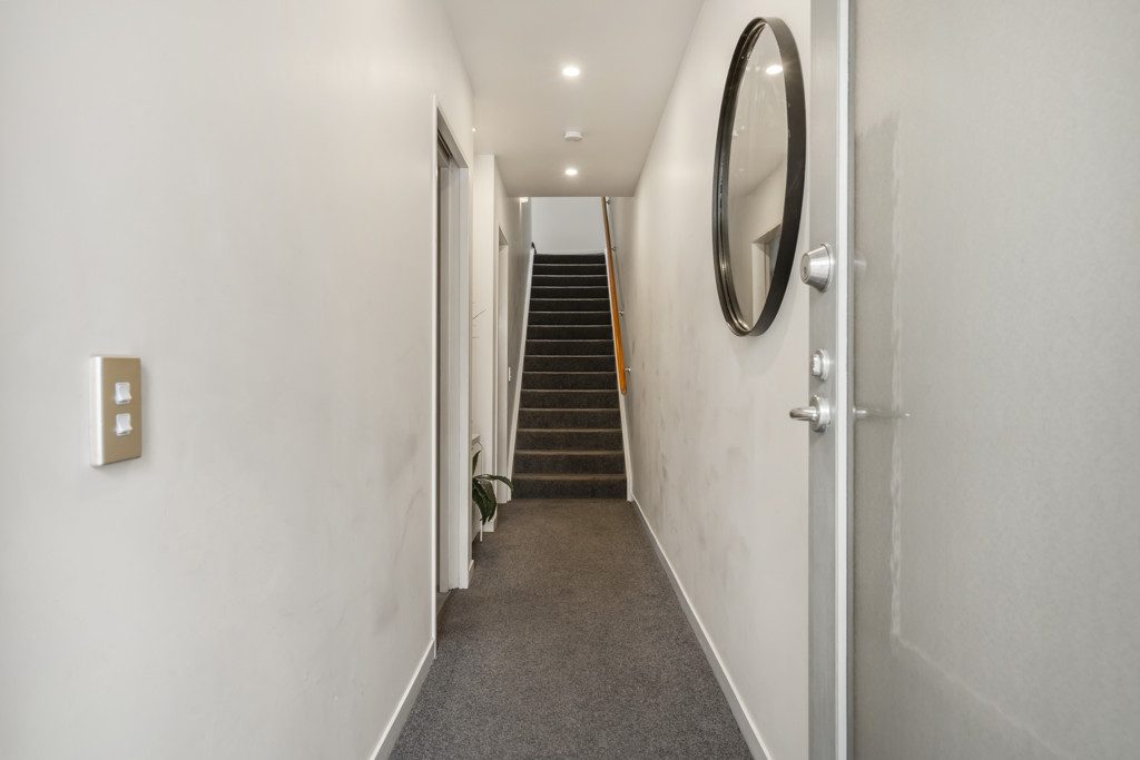 189 Tasman Street, Mount Cook, Wellington - Carousel 2