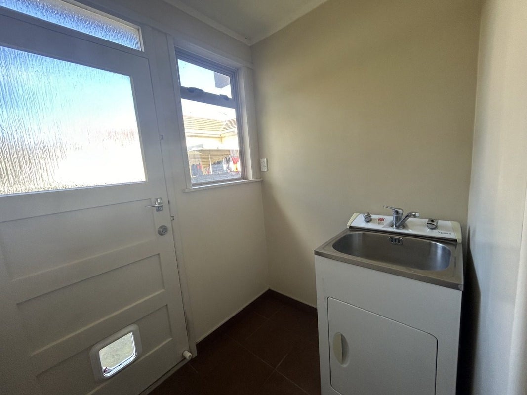 1/88 Victoria Avenue, Palmerston North, Palmerston North - Carousel 9