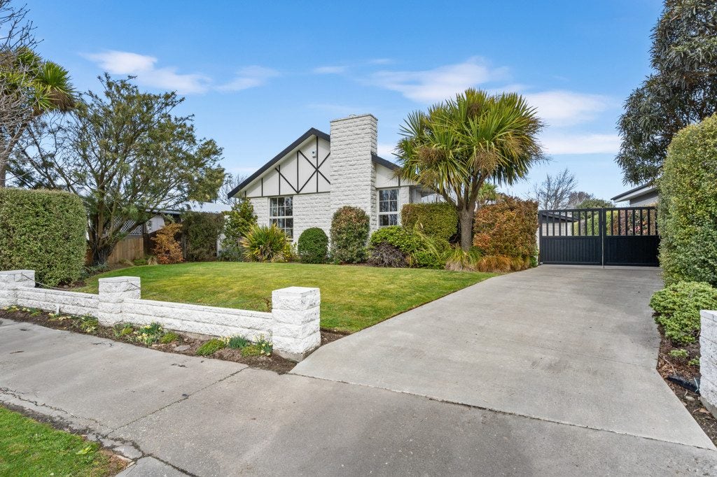 7 Ansonby Street, Russley, Christchurch - Carousel 1