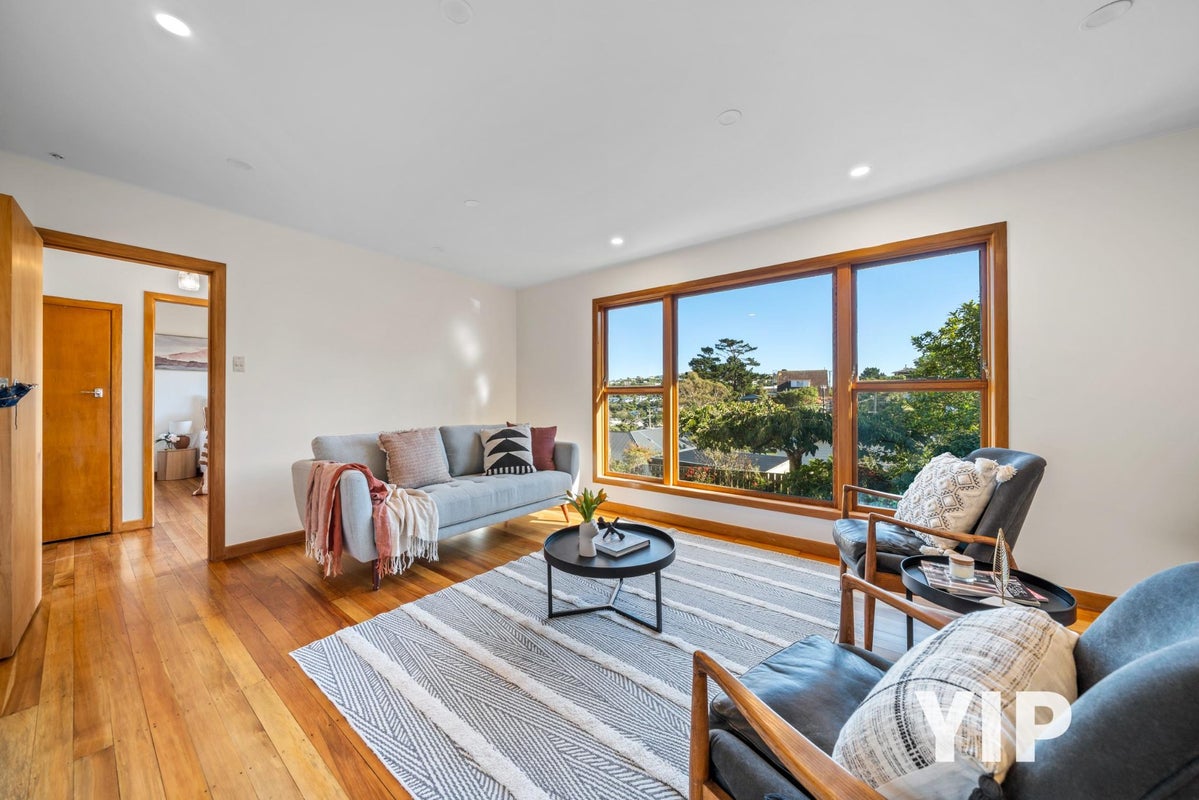 10 Omega Street, Newlands, Wellington - Carousel 2