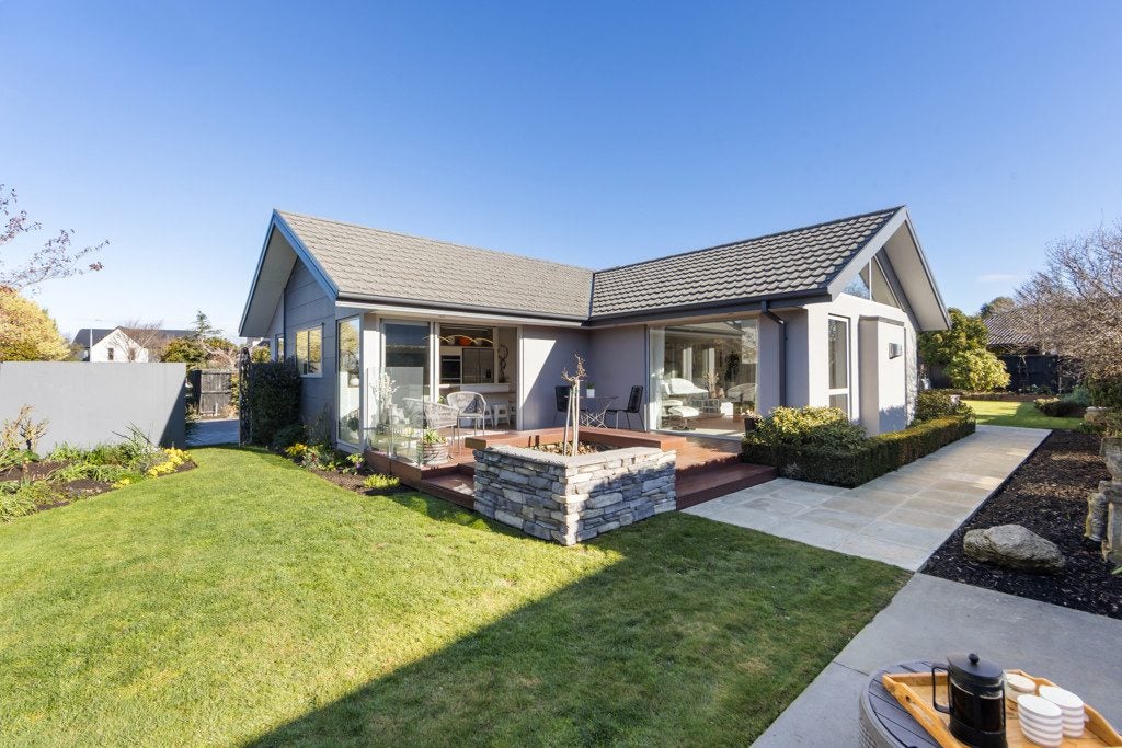 11 Glastonbury Drive, Burwood, Christchurch - Carousel 1