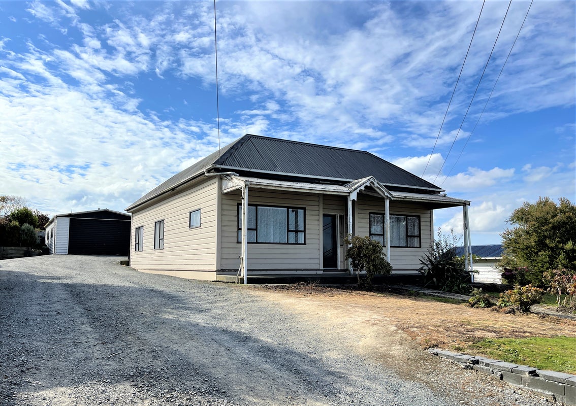 218 Clyde Street, Balclutha, Balclutha - Carousel 1