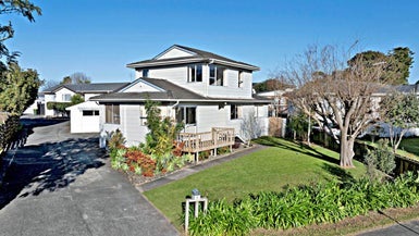 8 Lisa Rise, Half Moon Bay, Auckland - Carousel 1