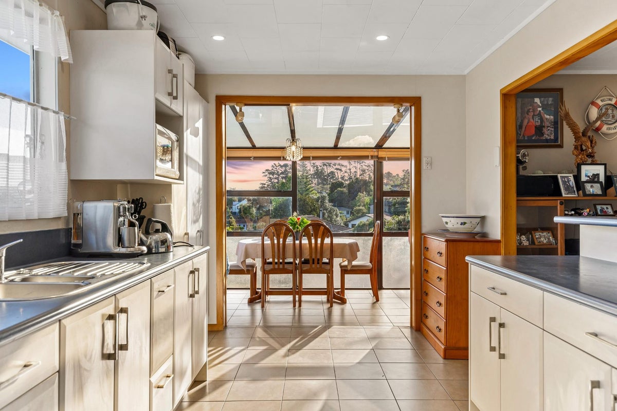 39 Rehia Road, Massey, Auckland - Carousel 2