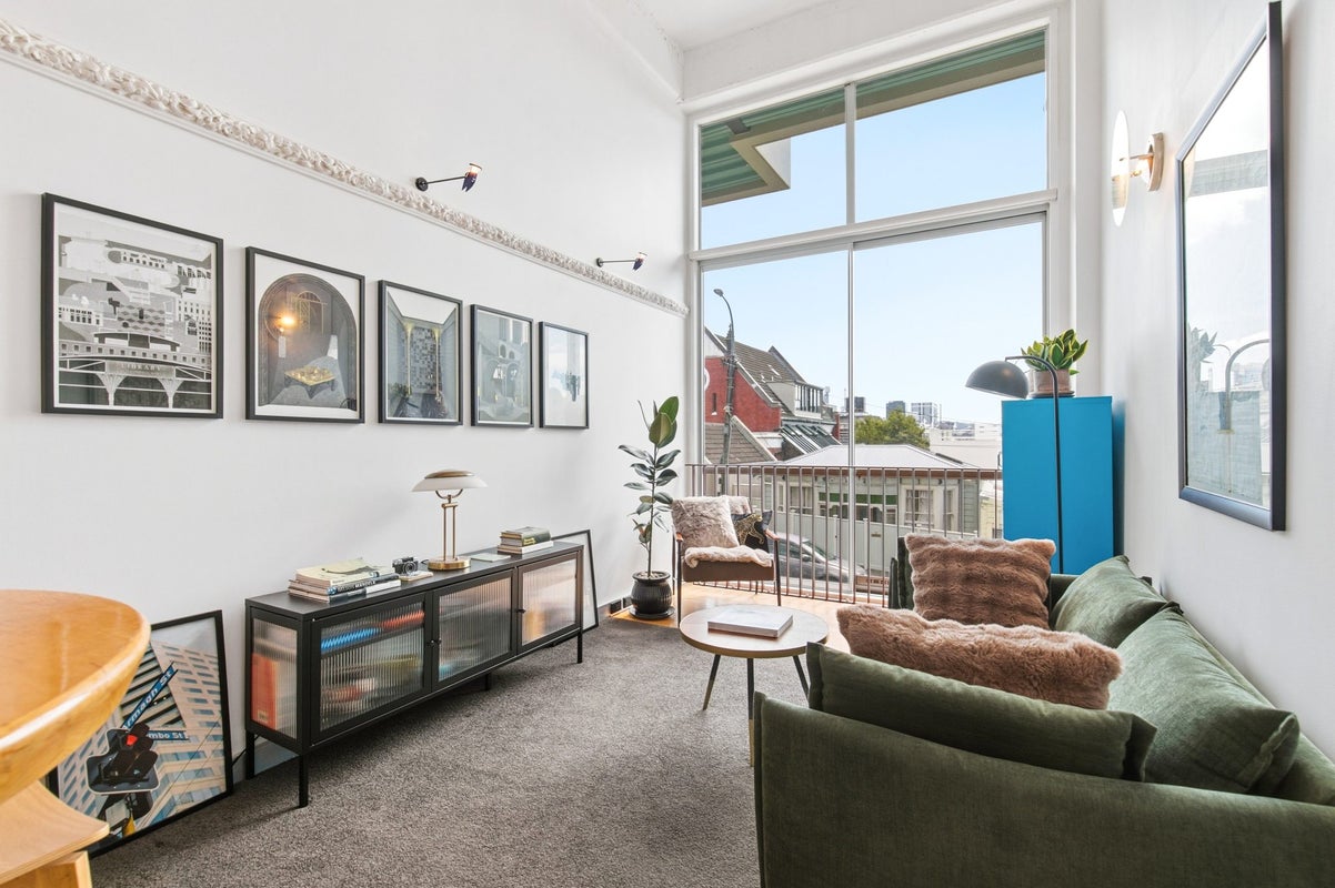 1N/51 Webb St, Mount Cook, Wellington - Carousel 1