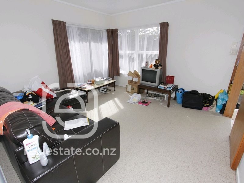 17 Megan Avenue, Pakuranga Heights, Auckland - Carousel 2