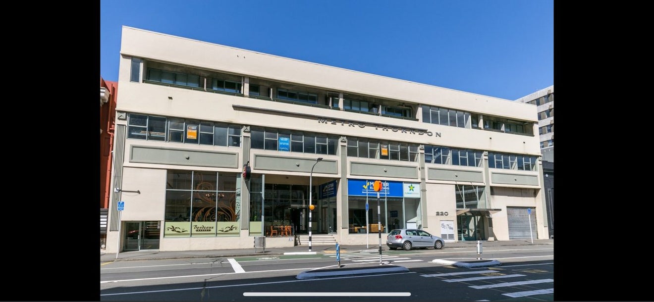 18/220 Thorndon Quay, Pipitea, Wellington - Carousel 1