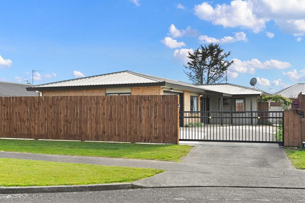 10 Metro Avenue, Nawton, Hamilton - Carousel 24