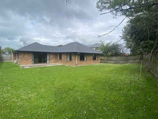 7 Chancery Close, Hamilton East, Hamilton - Carousel 15