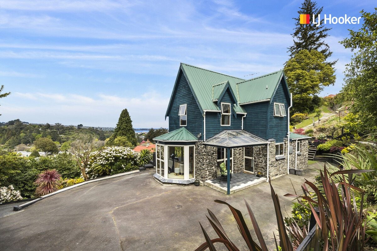 86 Gladstone Road, Dalmore, Dunedin - Carousel 1