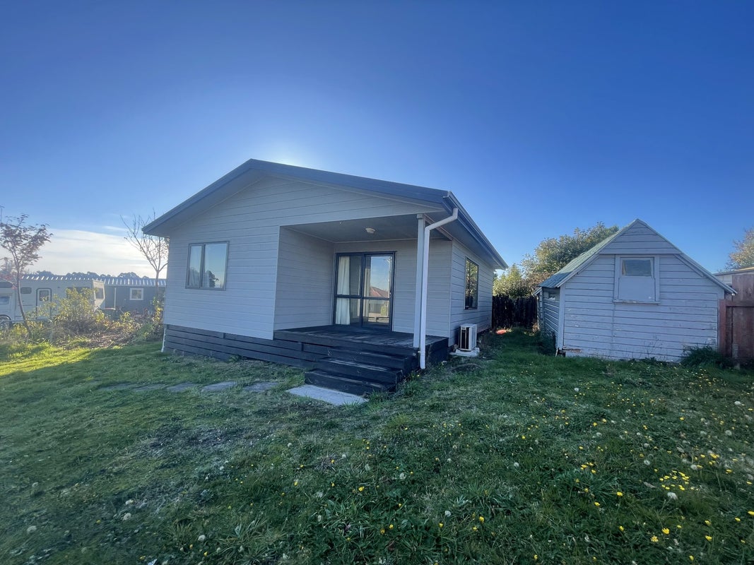 27 Branksea Street, Kaitangata - Carousel 1