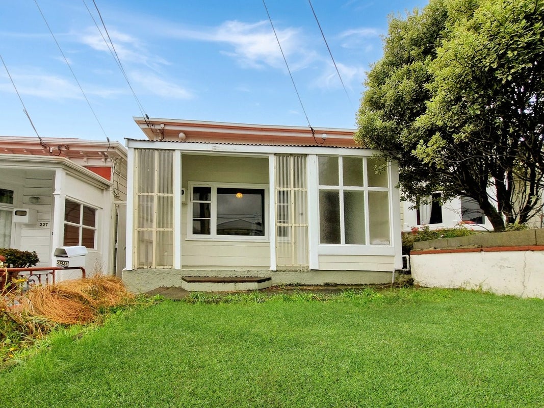 B/229 Adelaide Road, Newtown, Wellington - Carousel 16