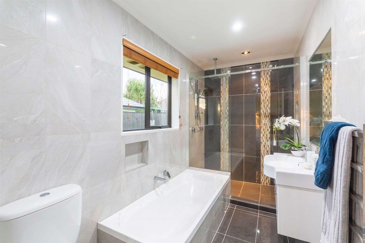5 Baltic Place, Northwood, Christchurch - Carousel 10