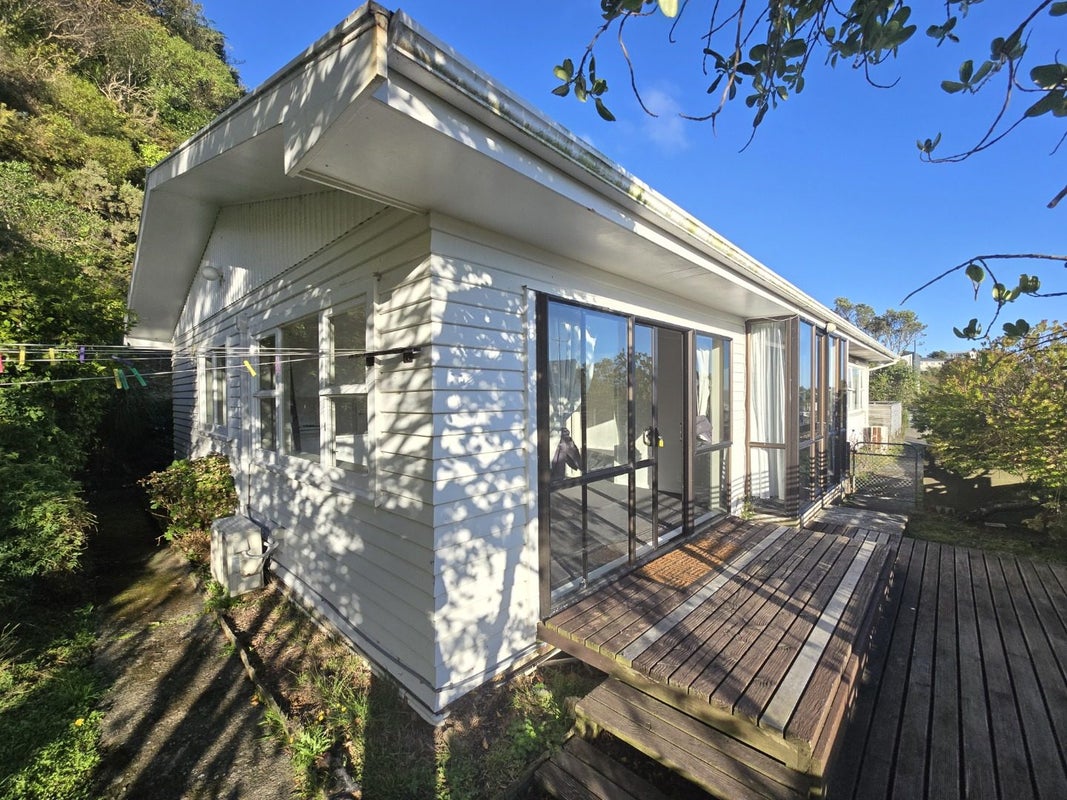 1/35 Southgate Road, Southgate, Wellington - Carousel 1