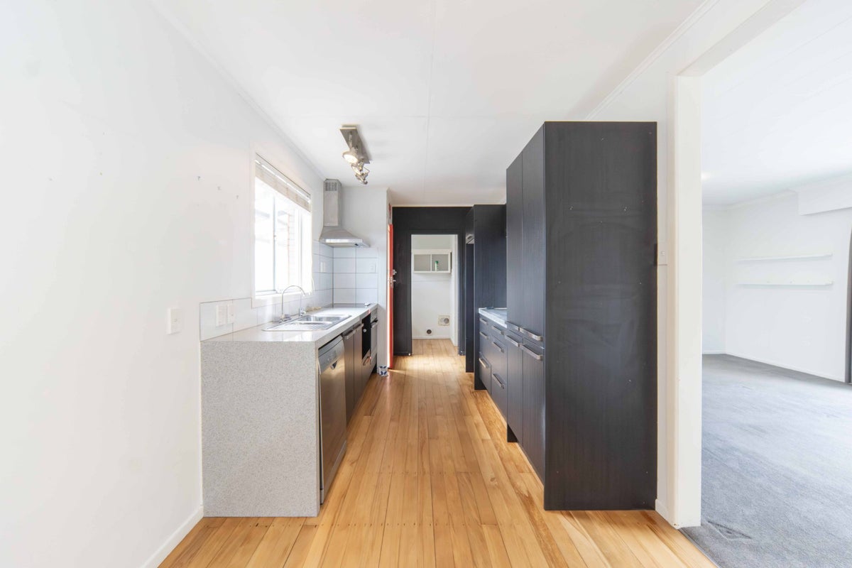 72 Mears Road, St Andrews, Hamilton - Carousel 2