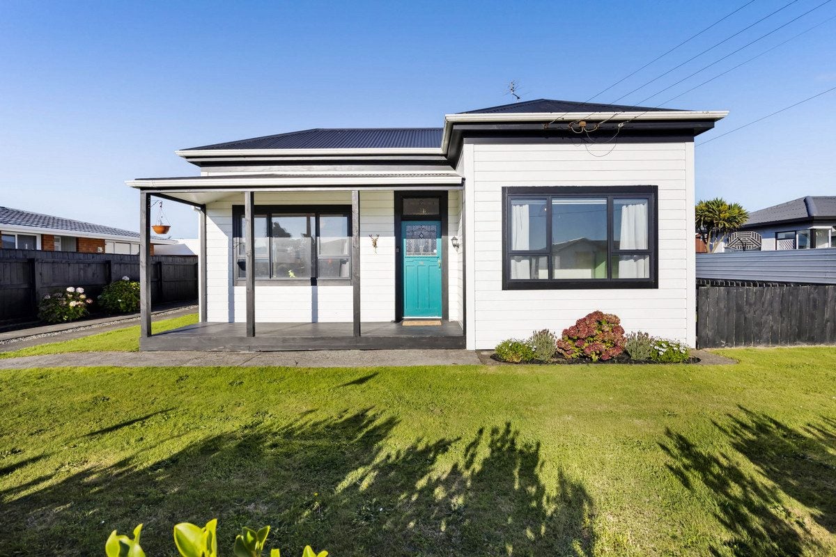 36 Wilson STreet - Carousel 1