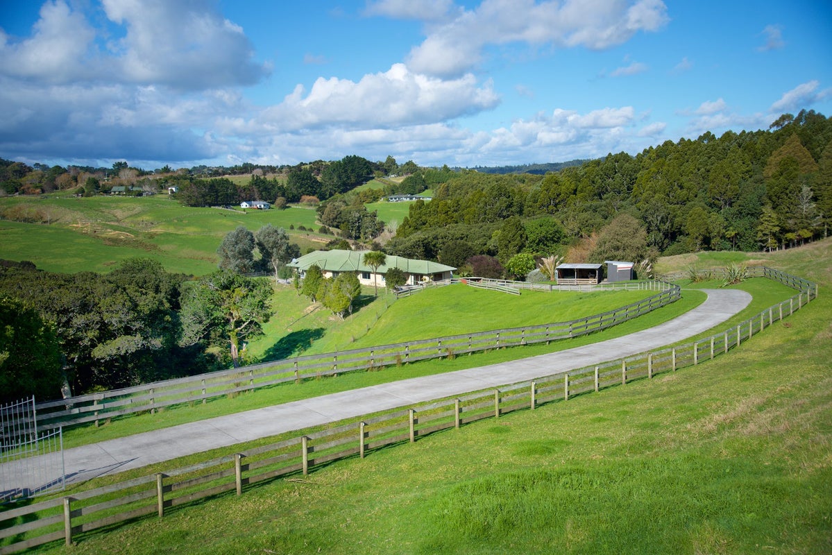 0 Blacks Point, Blacks Point, Reefton - Carousel 1