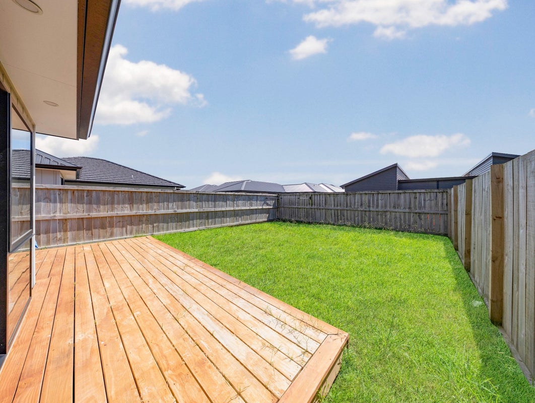 1/13 Tiro Place, Rototuna North, Hamilton - Carousel 2