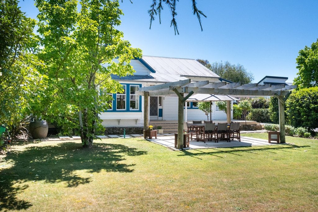81 Te Mata Road, Havelock North, Havelock North - Carousel 2